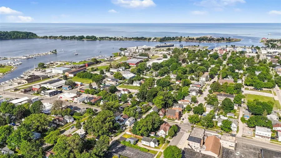 503 S Washington, Ludington, MI 49431 - #2