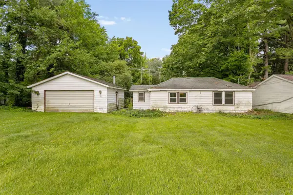 69408 Elkhart, Edwardsburg, MI 49112