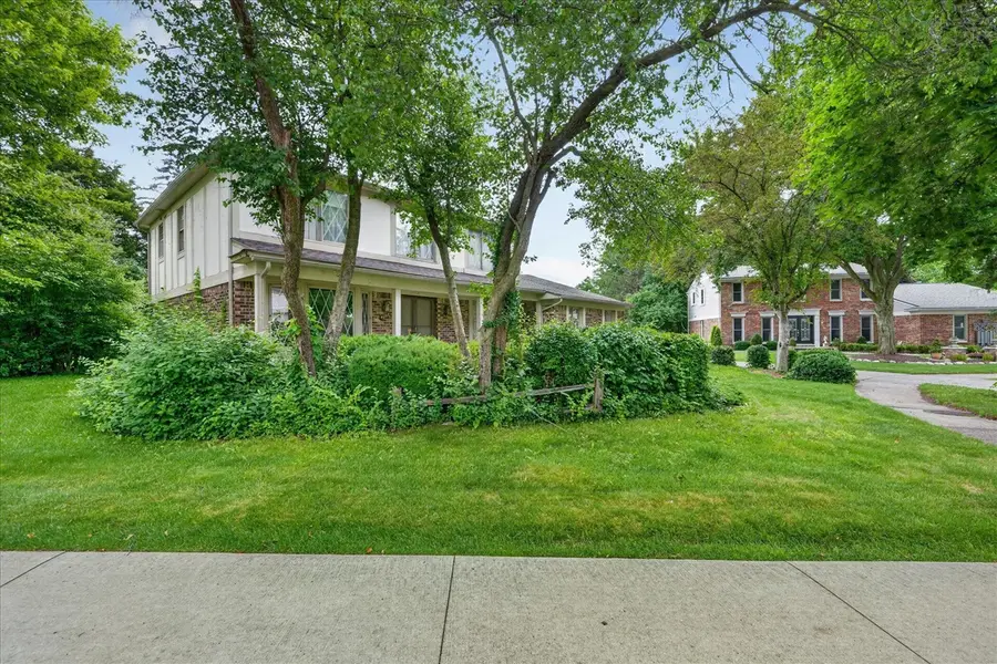 46168 Quail Ridge, Plymouth, MI 48170 - #2