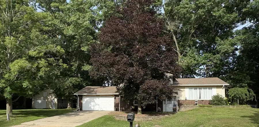 48963 Ye Olde Woods, Mattawan, MI 49071 - #2