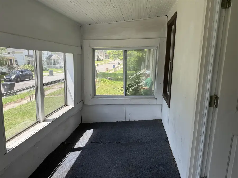 385 Central, Pontiac, MI 48341 - #2