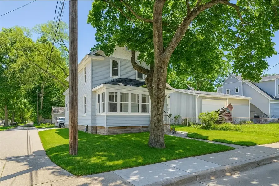 1517 James, Kalamazoo, MI 49001 - #2