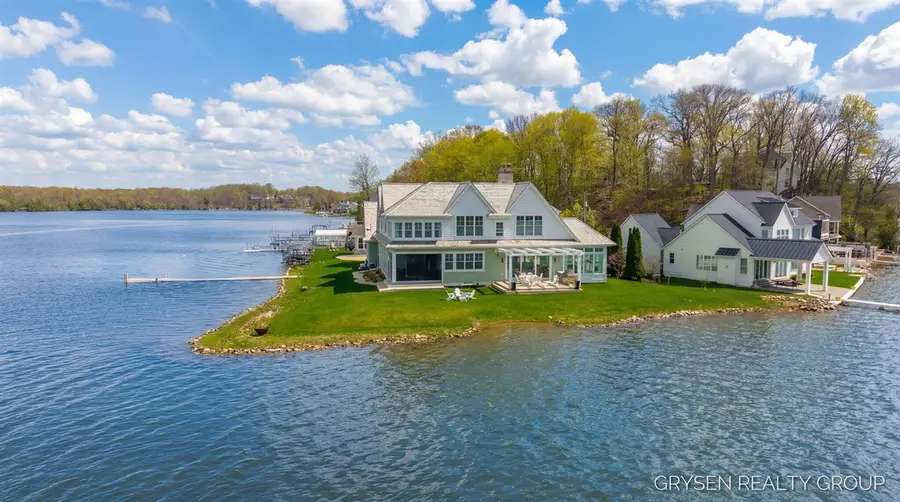 511 N Lake, Caledonia, MI 49316 - #3