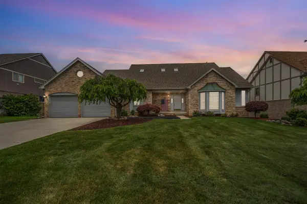 37120 Turnburry, Livonia, MI 48152