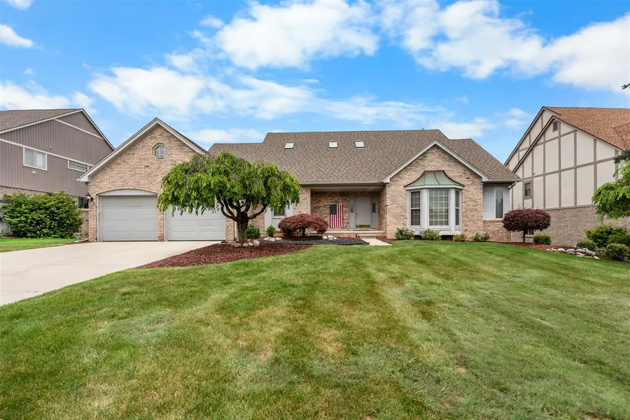 37120 Turnburry, Livonia, MI 48152 - #2