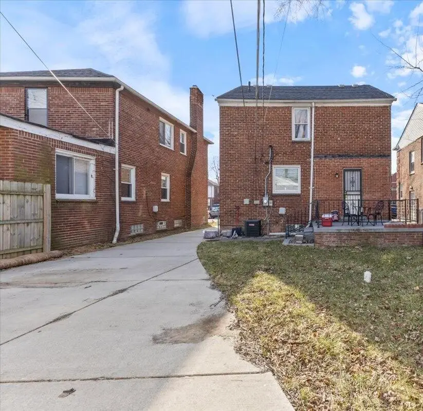 18446 Hartwell, Detroit, MI 48235 - #2