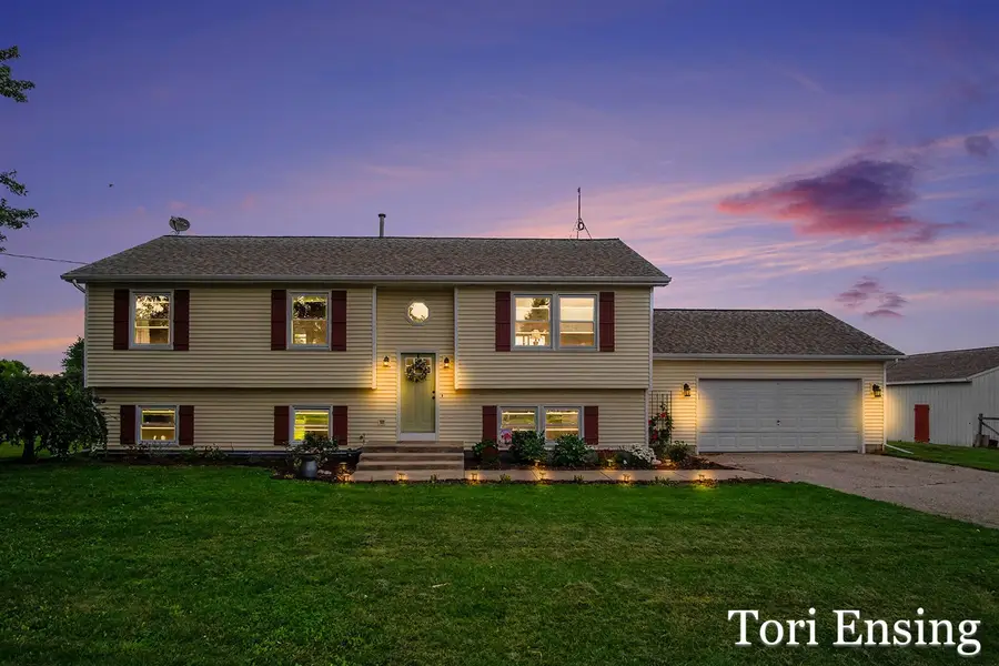 9137 Peterson, Rockford, MI 49341 - #2