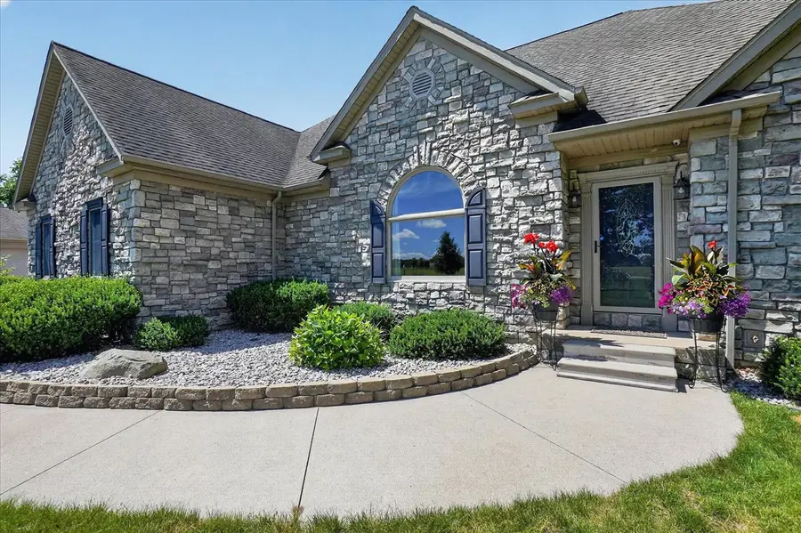 325 Priest, Owosso, MI 48867 - #2