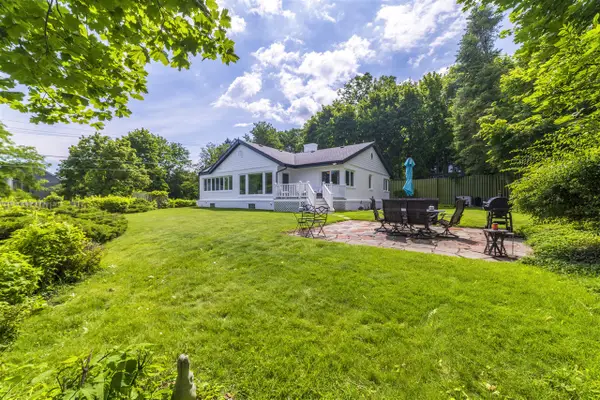 19300 Highland, New Buffalo, MI 49117