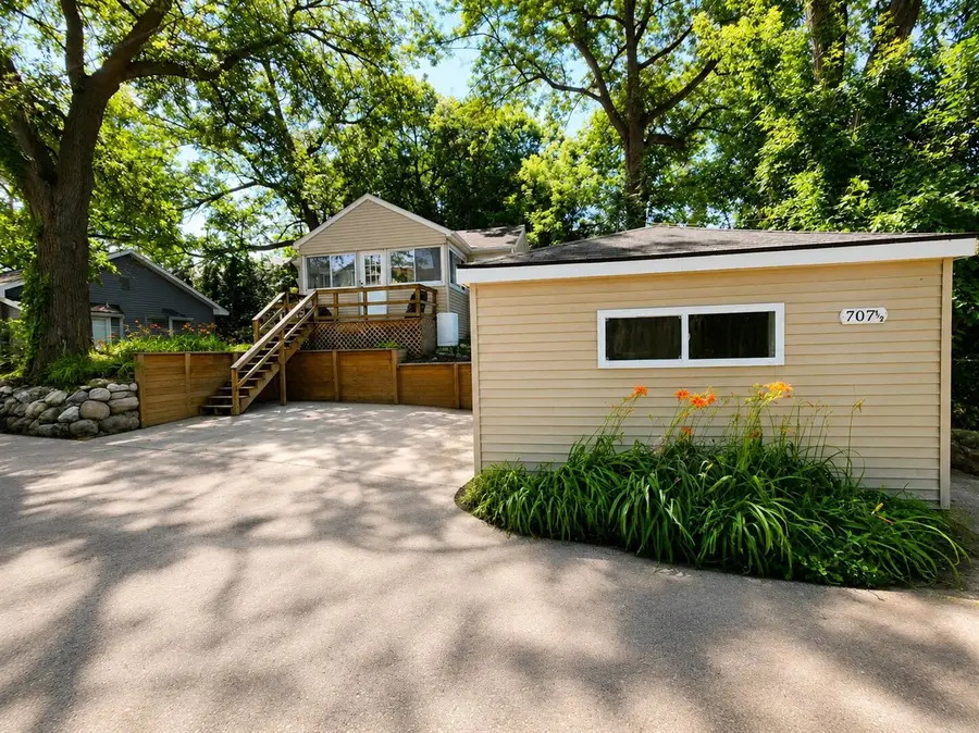 707 Buena Vista, Lake Orion, MI 48362 - #2