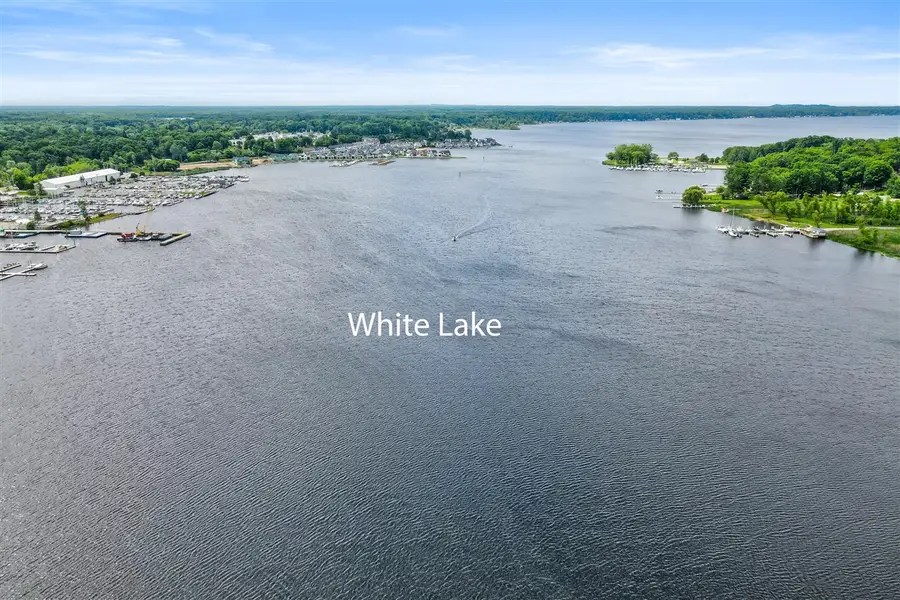 8572 Ellenwood #34, Montague, MI 49437 - #2