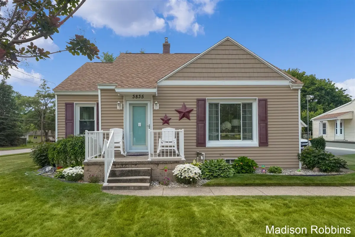 3835 Wilson, Grandville, MI 49418 - #1