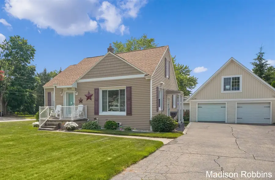 3835 Wilson, Grandville, MI 49418 - #3