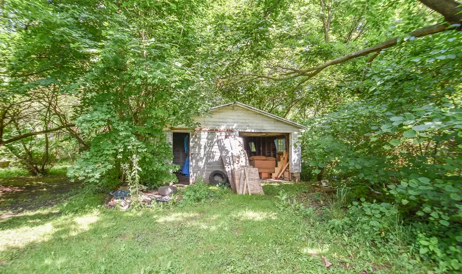 489 N Ray Quincy, Quincy, MI 49082 - #3
