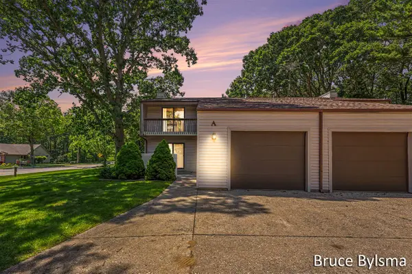 17570 Parkwood #A, Spring Lake, MI 49456
