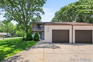 17570 Parkwood #A, Spring Lake, MI 49456 - #3
