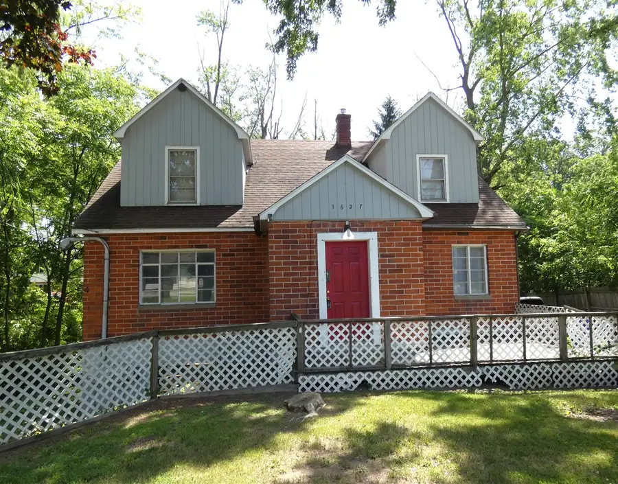 1627 Ogden, Benton Harbor, MI 49022 - #3
