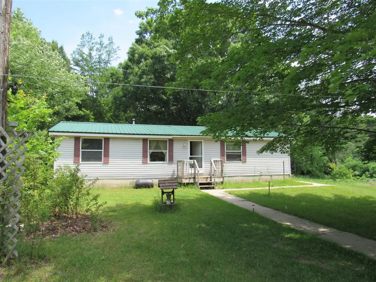 710 N 204th, Hesperia, MI 49421 - #1
