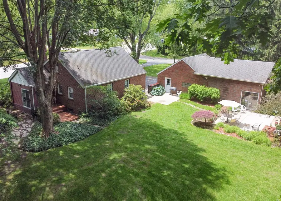 2429 W John Beers, Stevensville, MI 49127 - #3