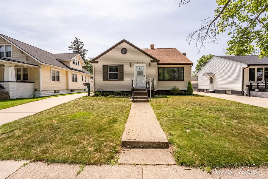 926 Franklin, Grand Haven, MI 49417 - #2