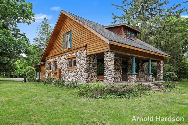 11265 W Sidney, Gowen, MI 49326