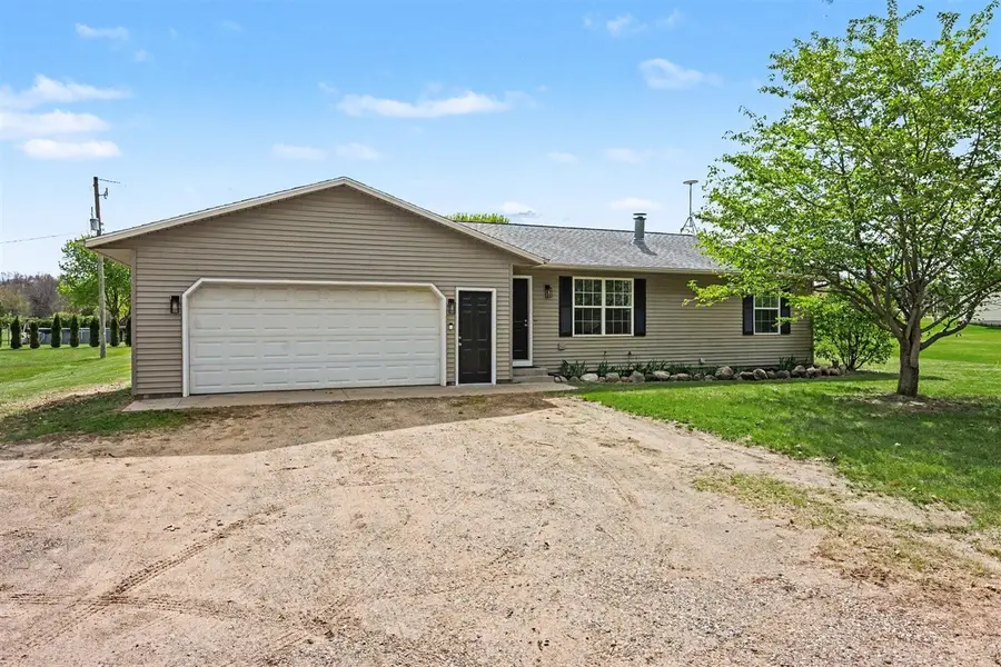 61117 County Road 653, Paw Paw, MI 49079 - #2
