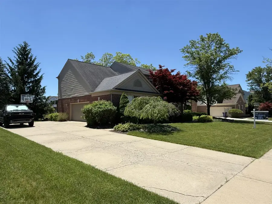 48871 Manhattan, Canton, MI 48188 - #2