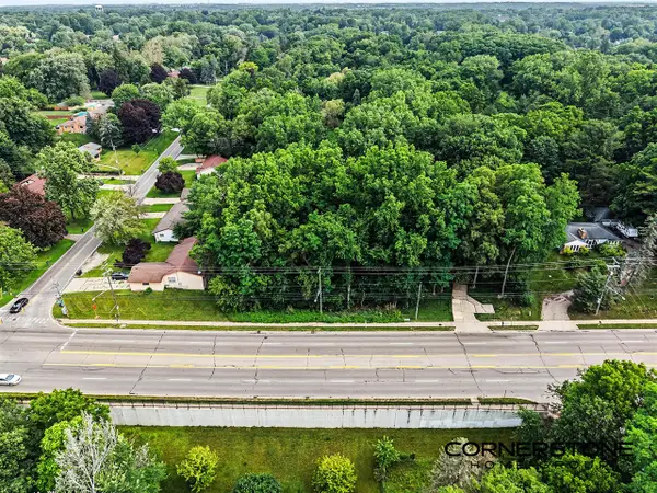 2345 Lake Michigan, Grand Rapids, MI 49504