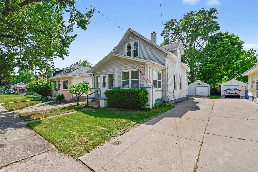 2041 Edgewood, Grand Rapids, MI 49505 - #2