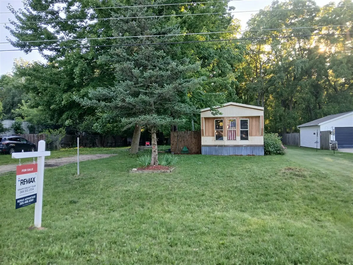 75690 Marie, Lawton, MI 49065 - #1