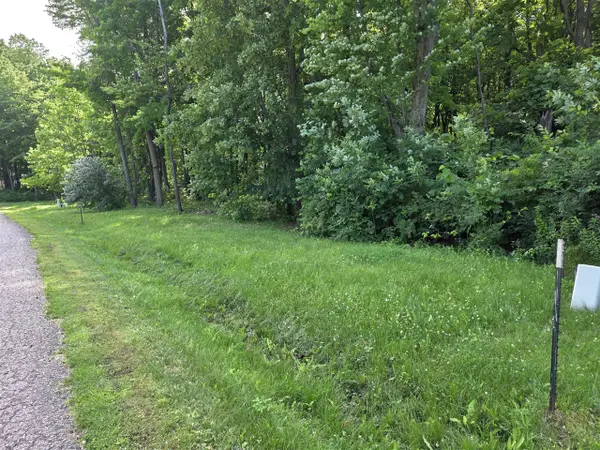 17647 Summerhill, New Buffalo, MI 49117