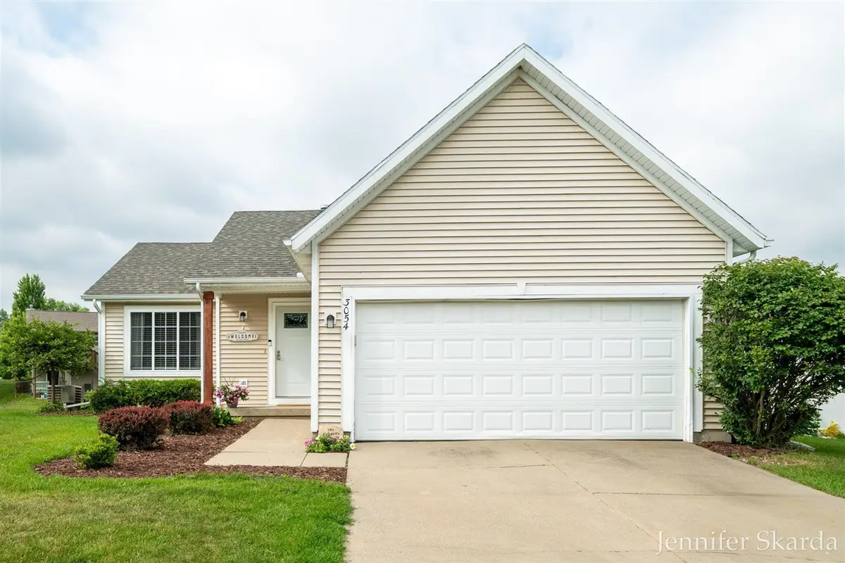 3054 Woodglen, Grand Rapids, MI 49504 - #1