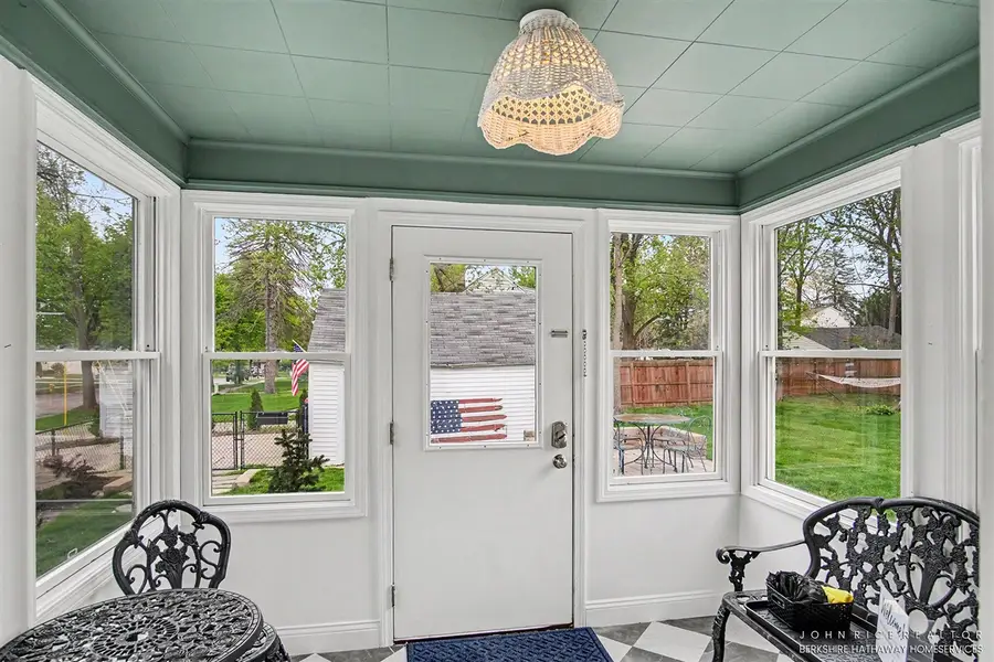 2101 Boston, Grand Rapids, MI 49506 - #2