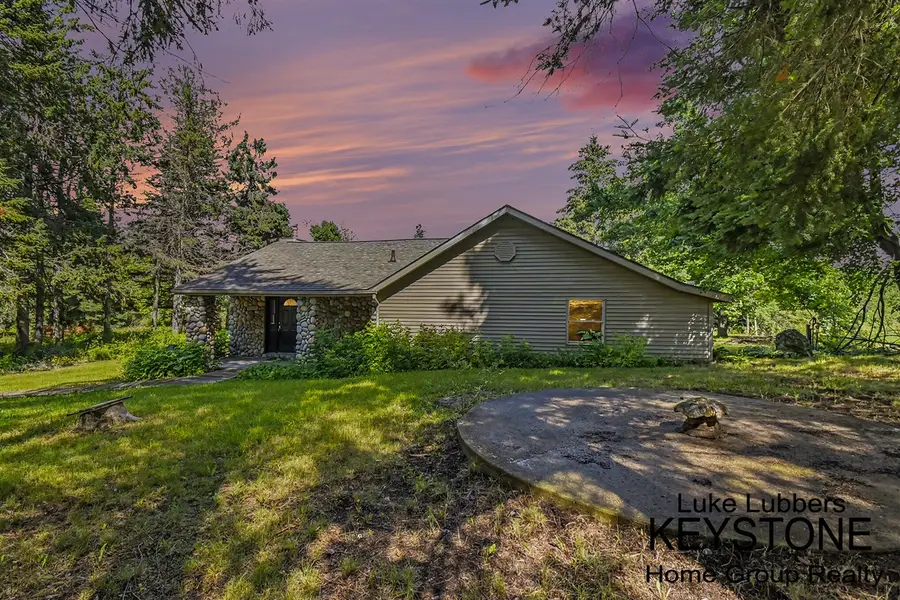 6079 M-32, Atlanta, MI 49709 - #2