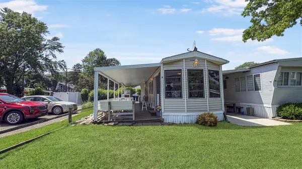2250 Ottawa Beach #45, Holland, MI 49424