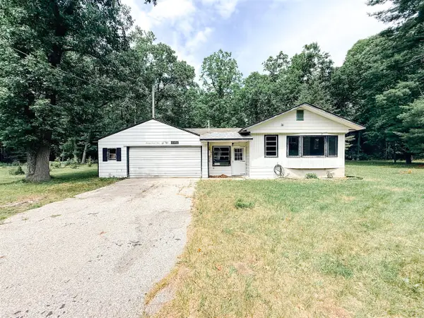 7704 Pine Creek, Manistee, MI 49660