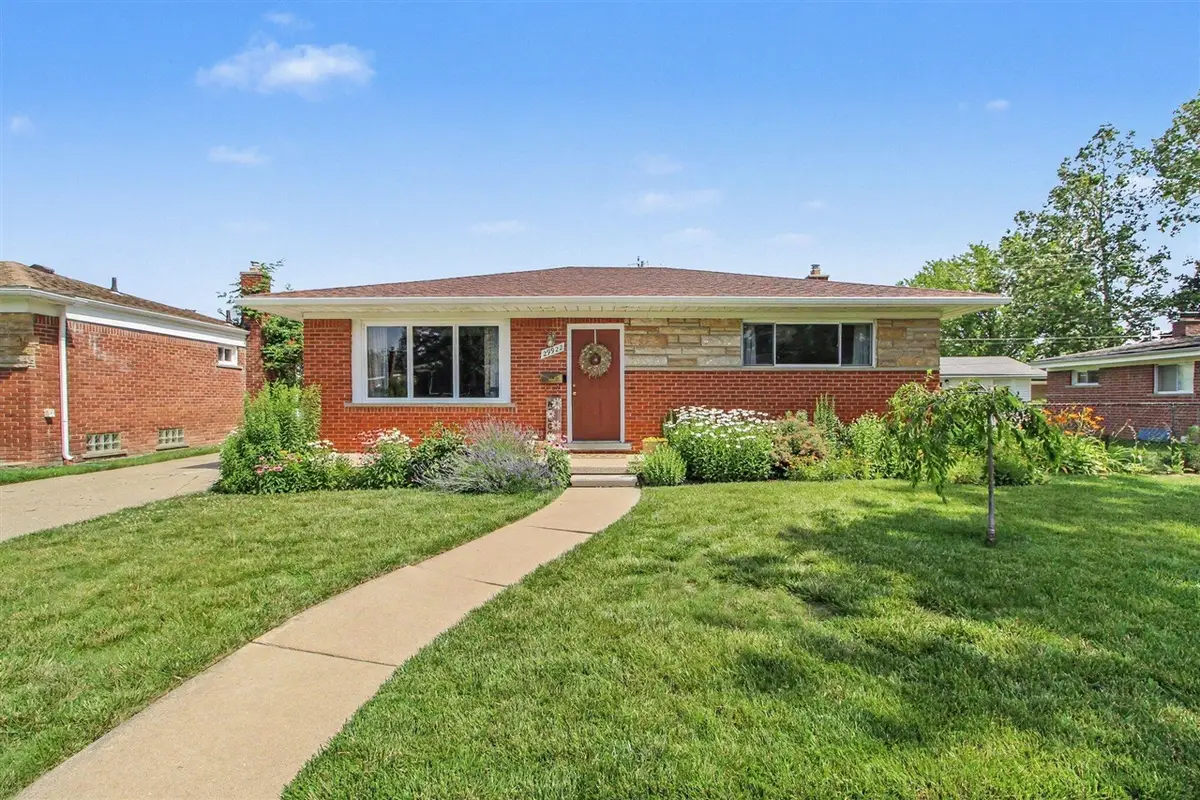 29922 Lonnie, Westland, MI 48185 - #1