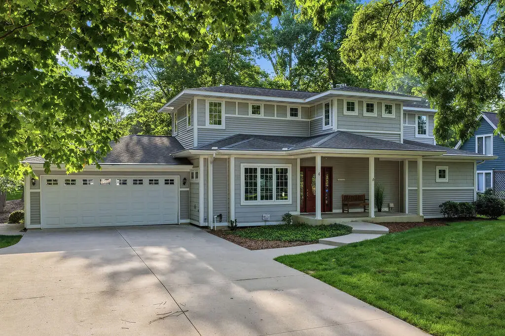 4 Columbine, South Haven, MI 49090 - #1