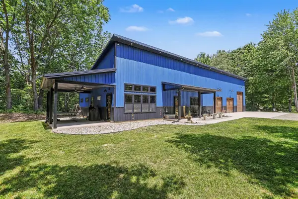86960 County Road 681, Decatur, MI 49045