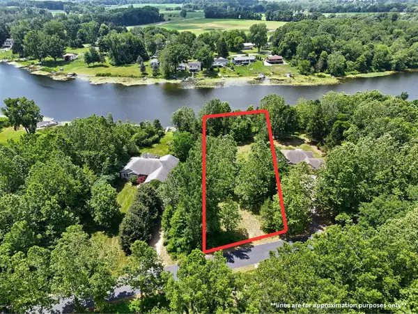 29265 Misty Pines, Dowagiac, MI 49047