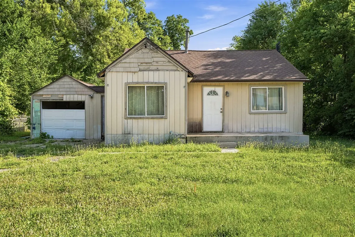 3758 W Michigan, Level Park Oak Park, MI 49037 - #1