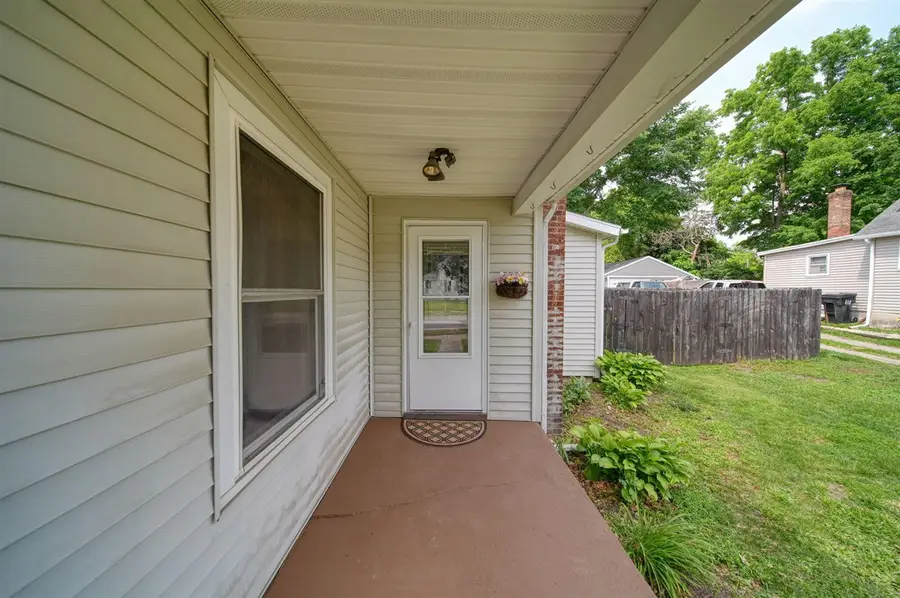 122 W Monroe, Jackson, MI 49202 - #2