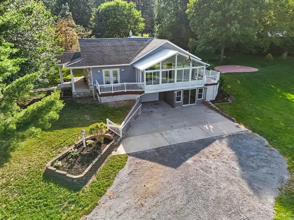 57530 Cool Water, Colon, MI 49040
