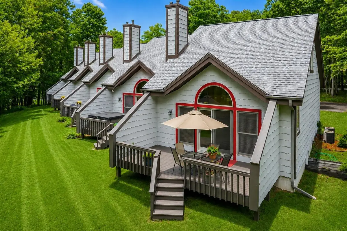 9538 7 Mile #1, Stanwood, MI 49346 - #1