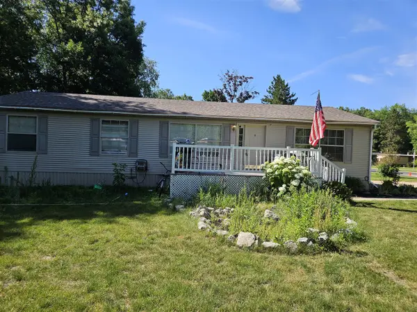9294 Whispering Pines, Sparta, MI 49345