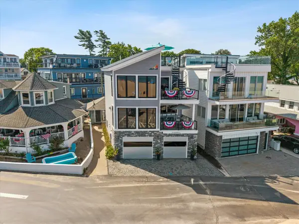78 Esplanade, South Haven, MI 49090