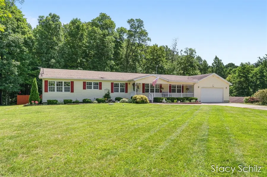 4413 S Lacey Lake, Bellevue, MI 49021 - #2
