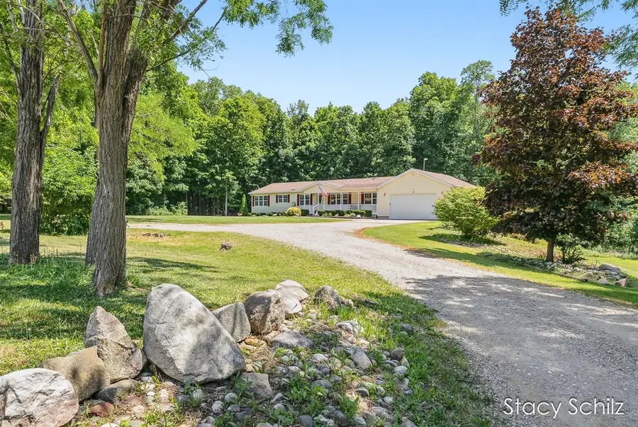 4413 S Lacey Lake, Bellevue, MI 49021 - #3