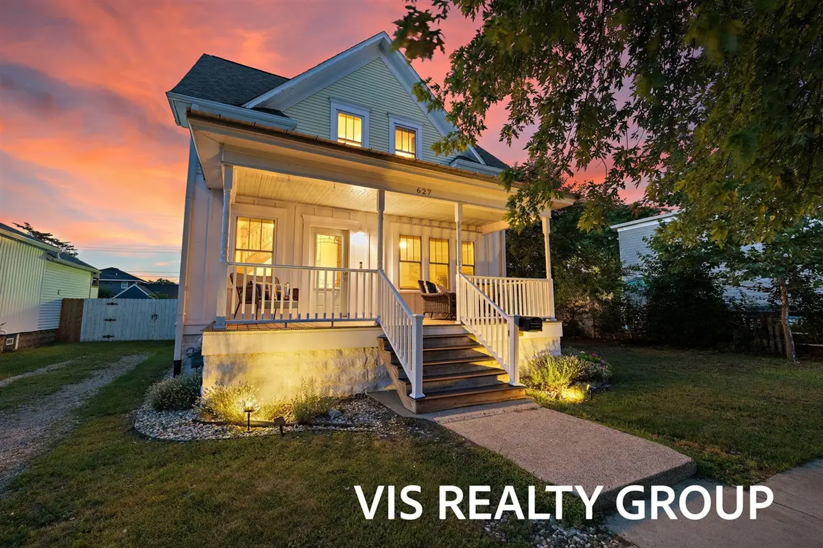 627 Fulton, Grand Haven, MI 49417 - #1