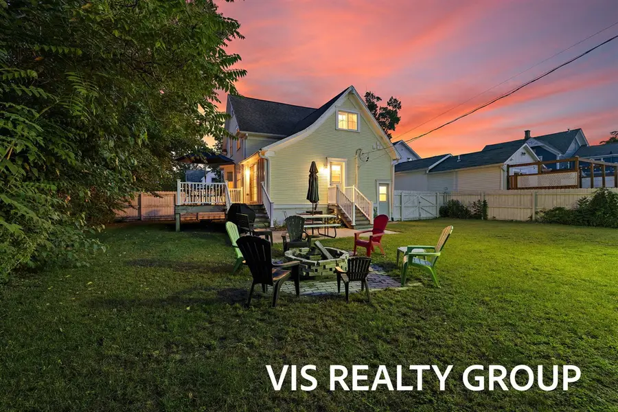 627 Fulton, Grand Haven, MI 49417 - #2